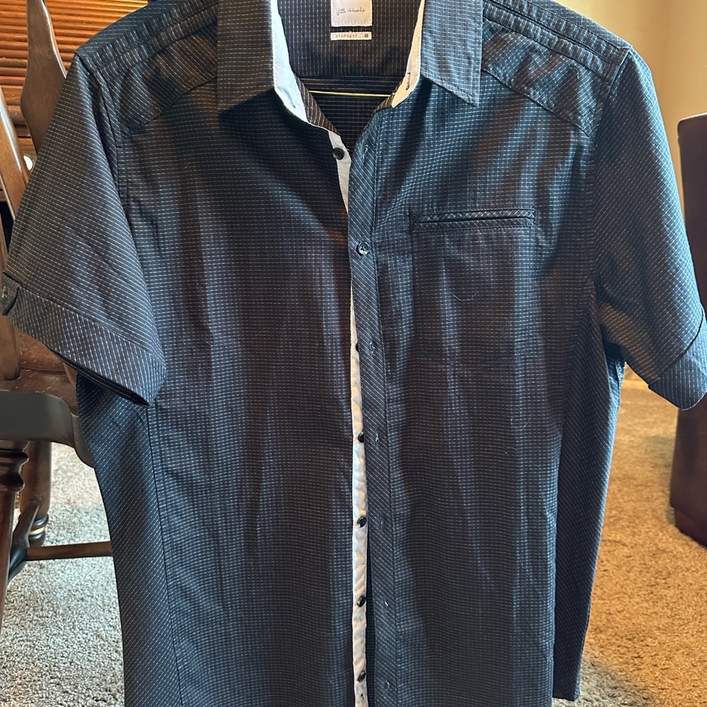 Men's Black Short Sleeve Shirt
